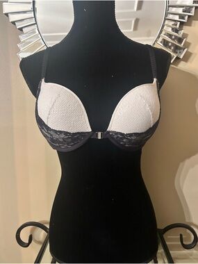 La SENZA Beyond Cleavage Sequin Lace Push-Up Bra